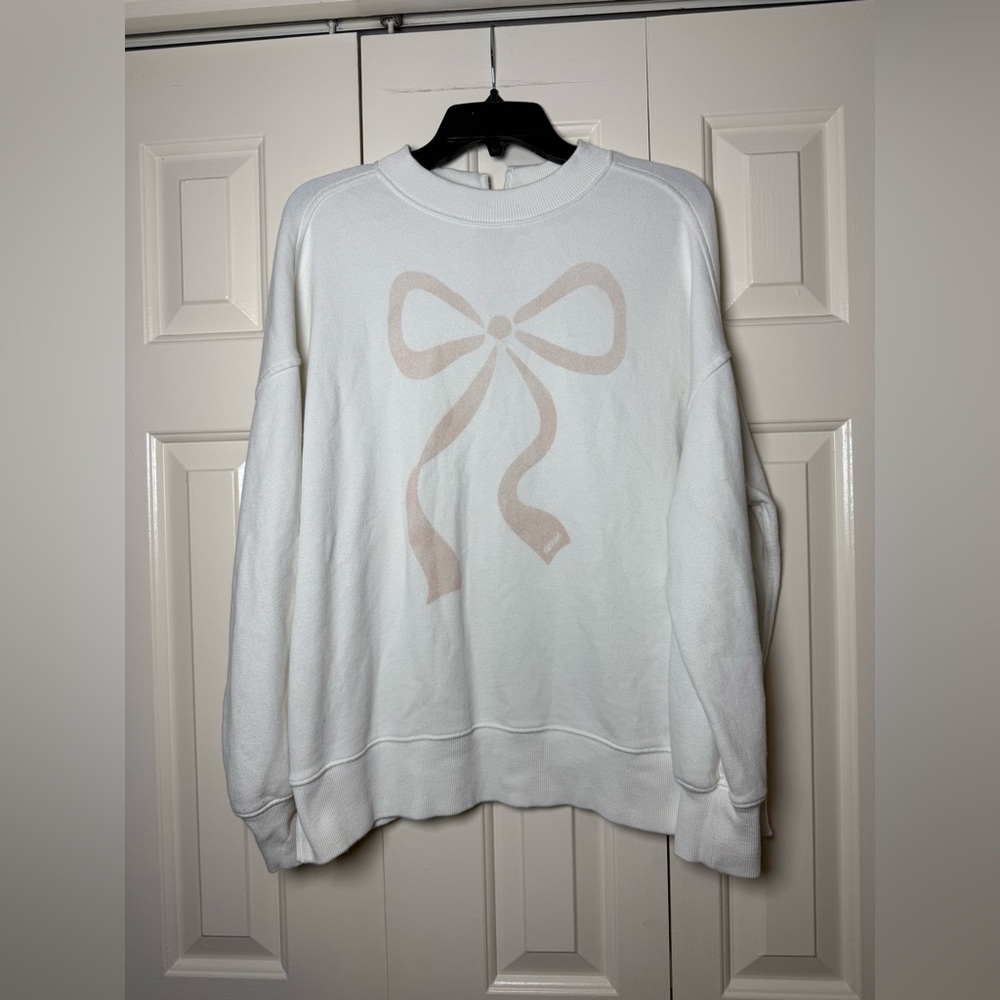 Aerie Big Chill Crew Sweatshirt pink‎ bow design